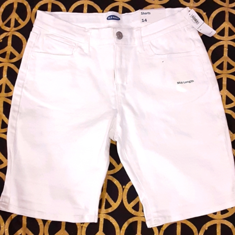 NWT Old navy mid length shorts